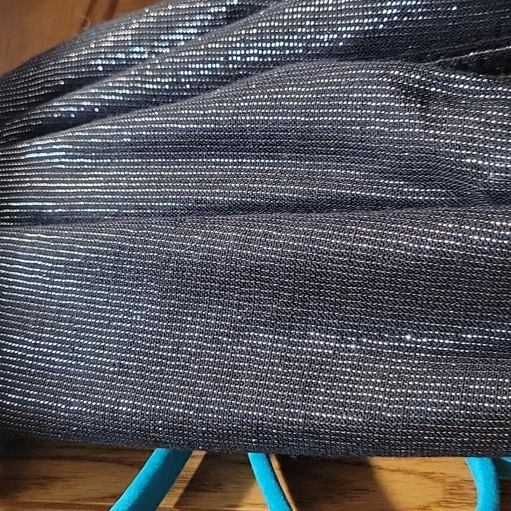 George Infinity Scarf - Picture 2 of 4